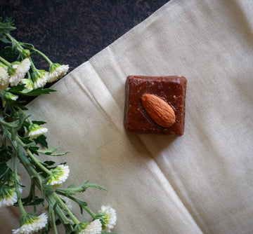 Almond Chocolate Fudge - Khajoor - The Sugarfree Store