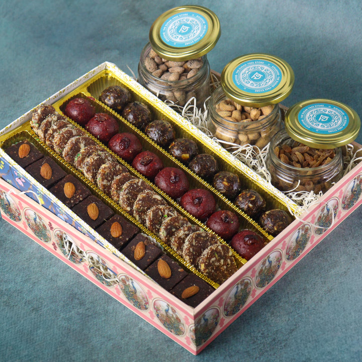 Hamper 1 - Khajoor - 1 KG Box