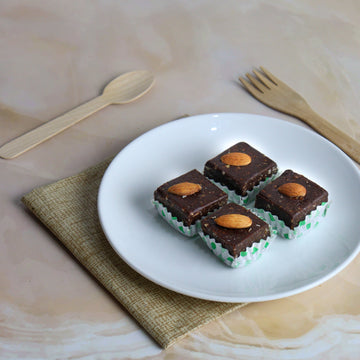 Almond Chocolate Fudge - Khajoor - The Sugarfree Store